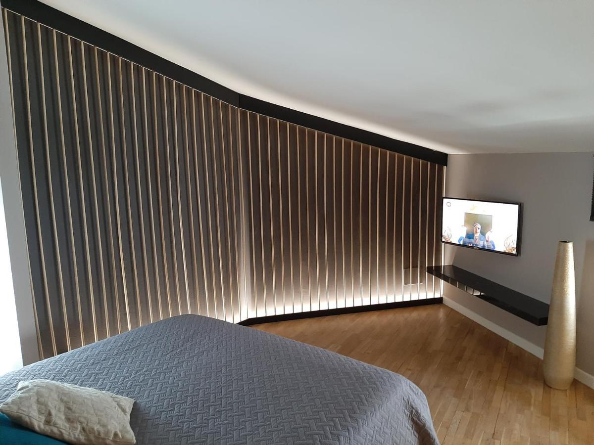 Moaa - Modern Art Apartment Desenzano del Garda Exteriör bild