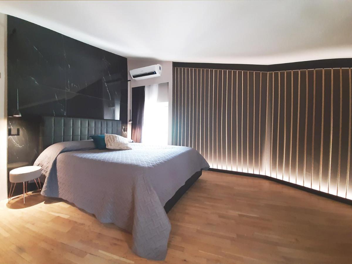 Moaa - Modern Art Apartment Desenzano del Garda Exteriör bild