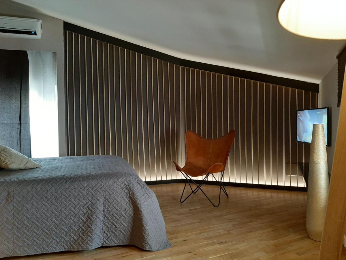 Moaa - Modern Art Apartment Desenzano del Garda Exteriör bild