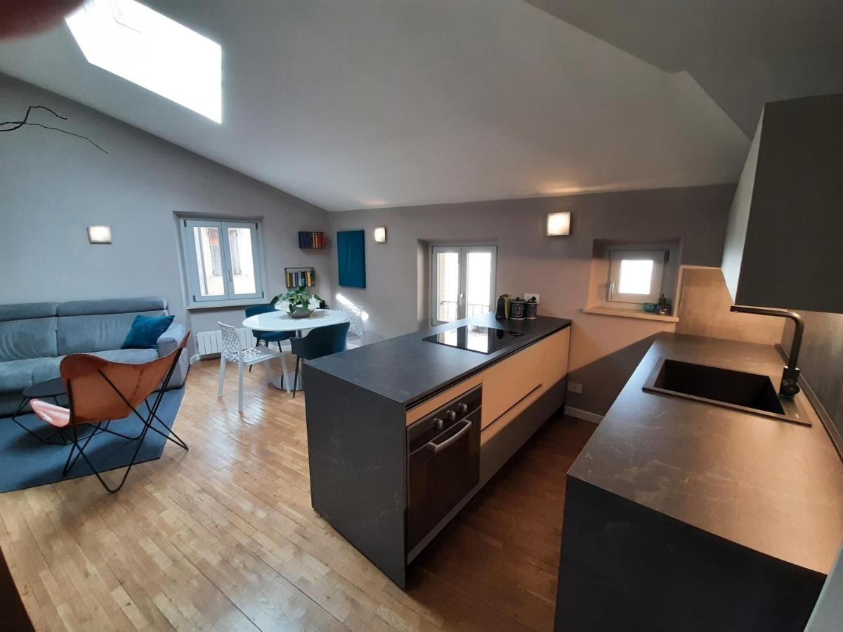 Moaa - Modern Art Apartment Desenzano del Garda Exteriör bild