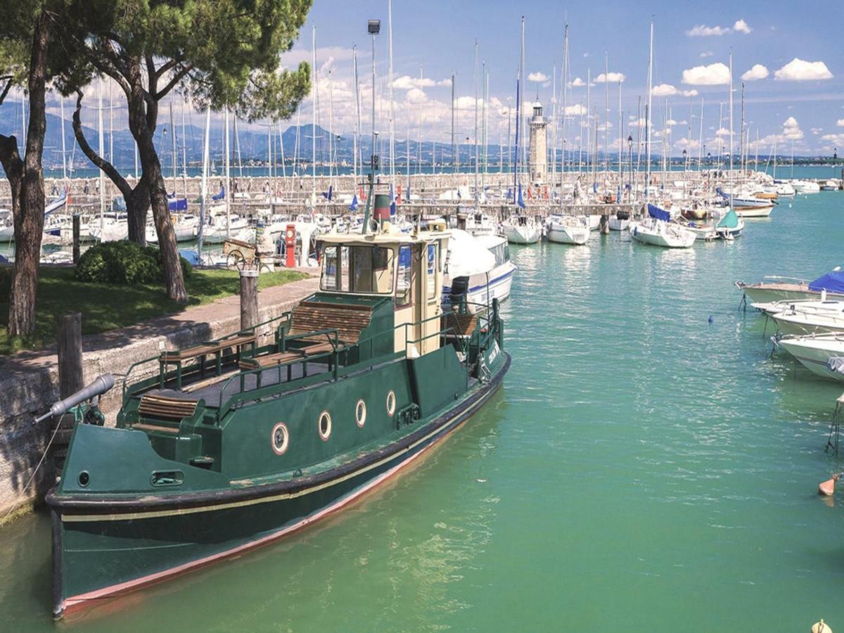 Moaa - Modern Art Apartment Desenzano del Garda Exteriör bild