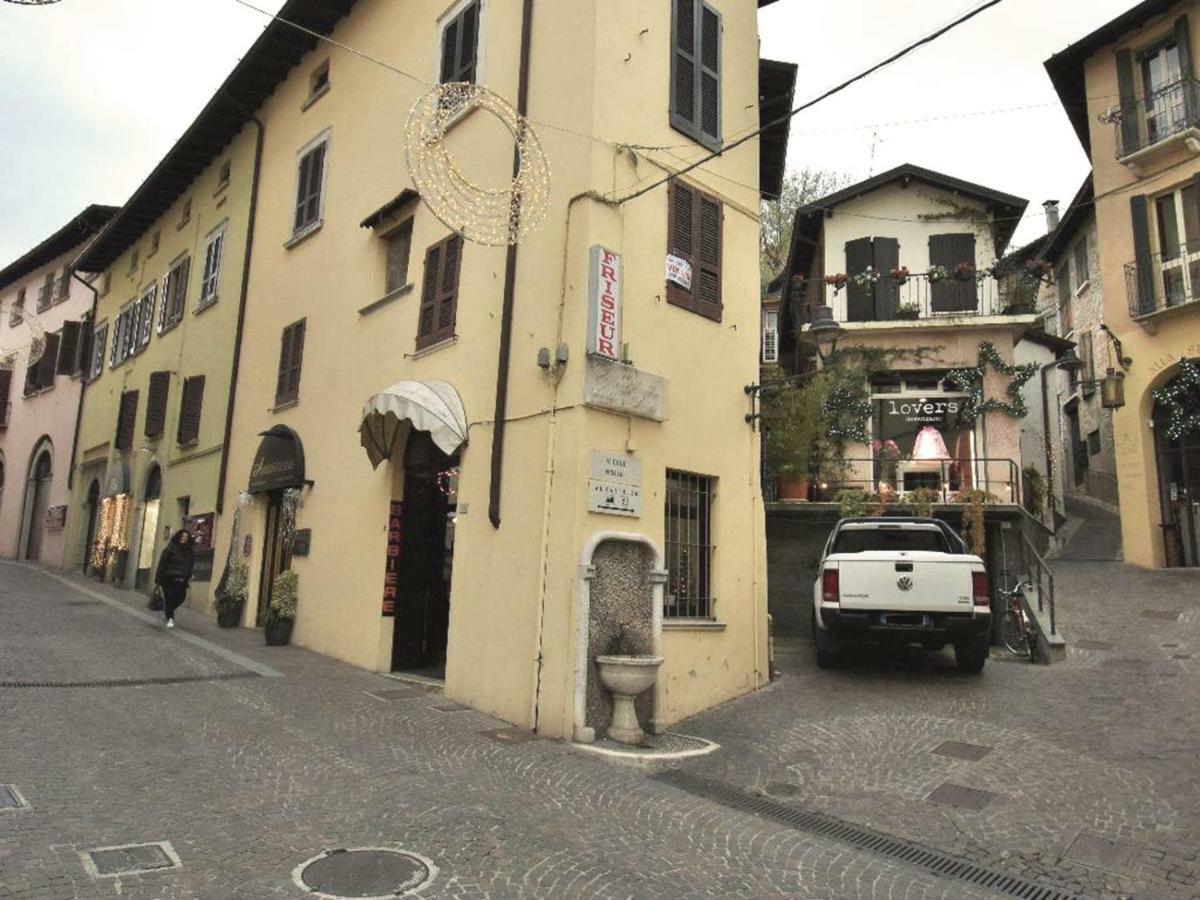 Moaa - Modern Art Apartment Desenzano del Garda Exteriör bild
